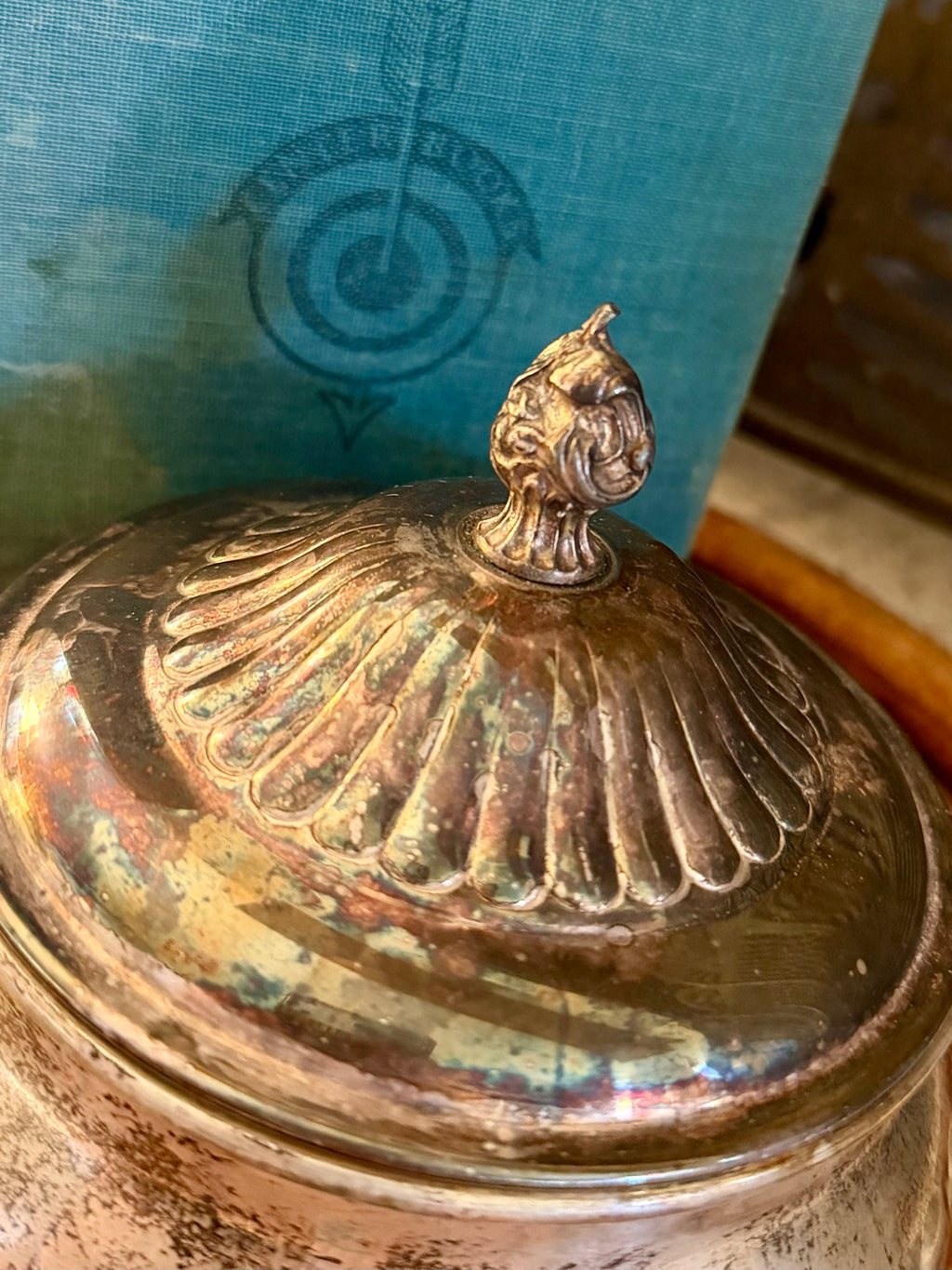 Ribbed Lidded Dish