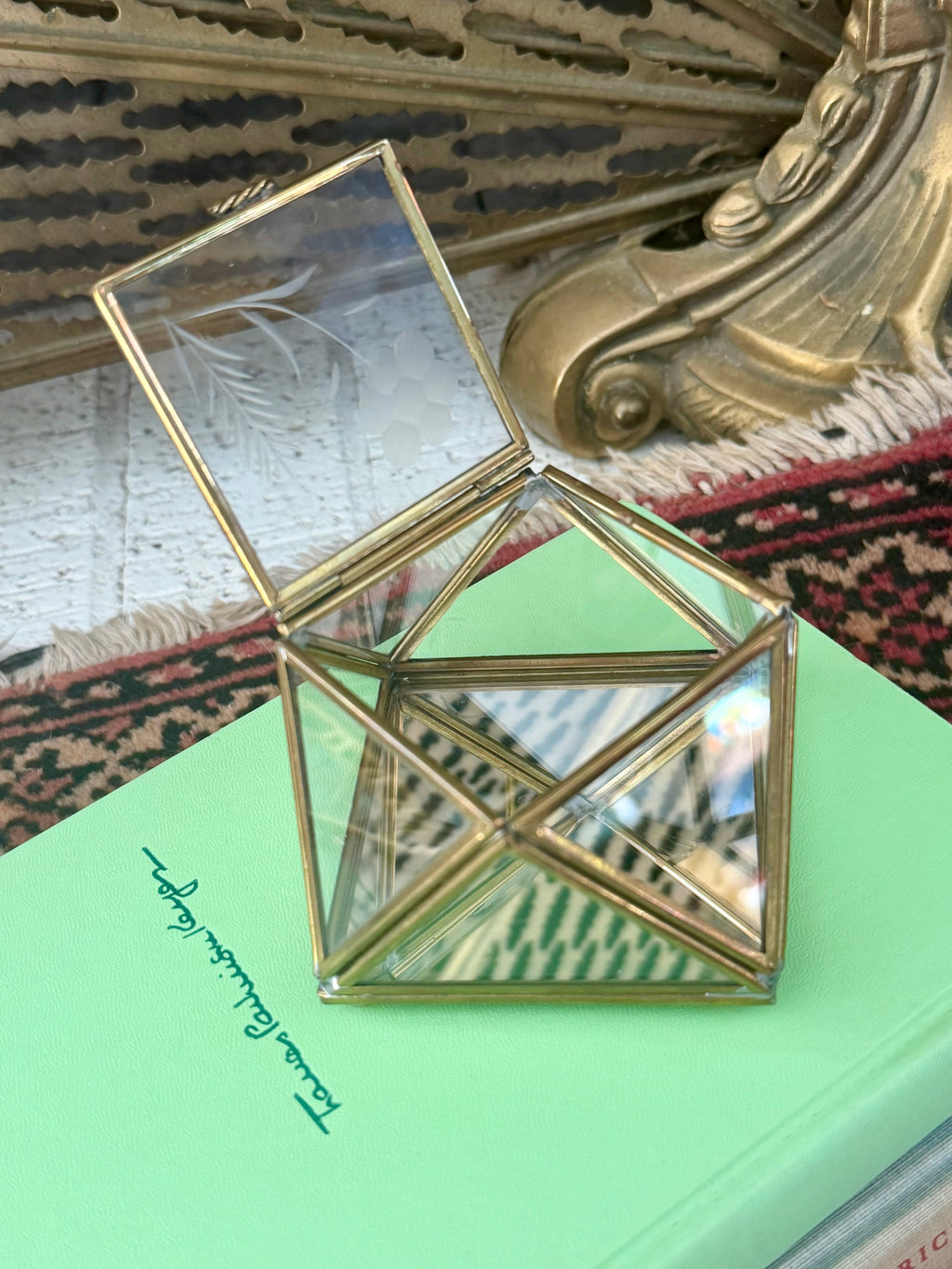 Geometric Display Box