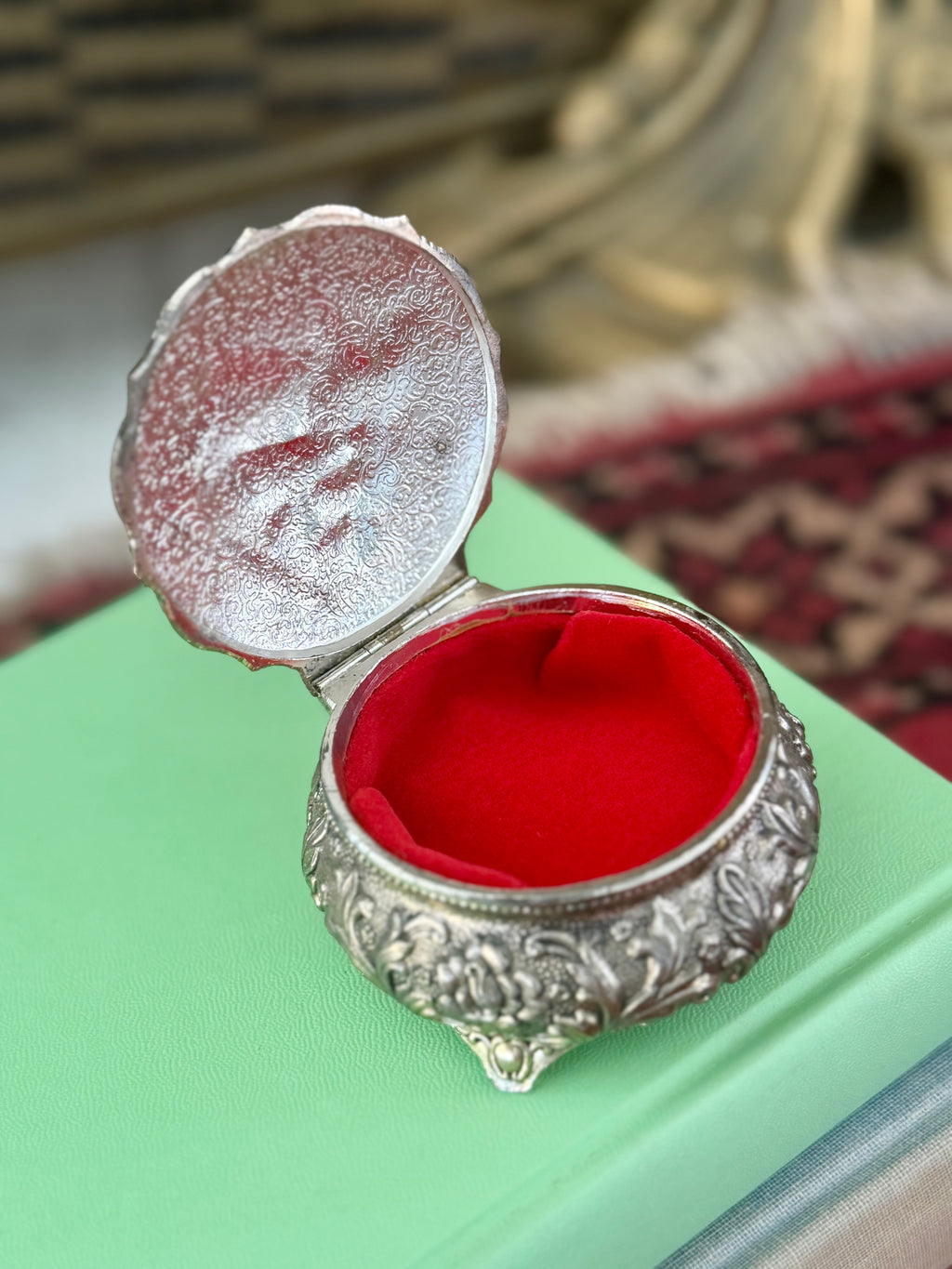 Courting Couple Trinket Box
