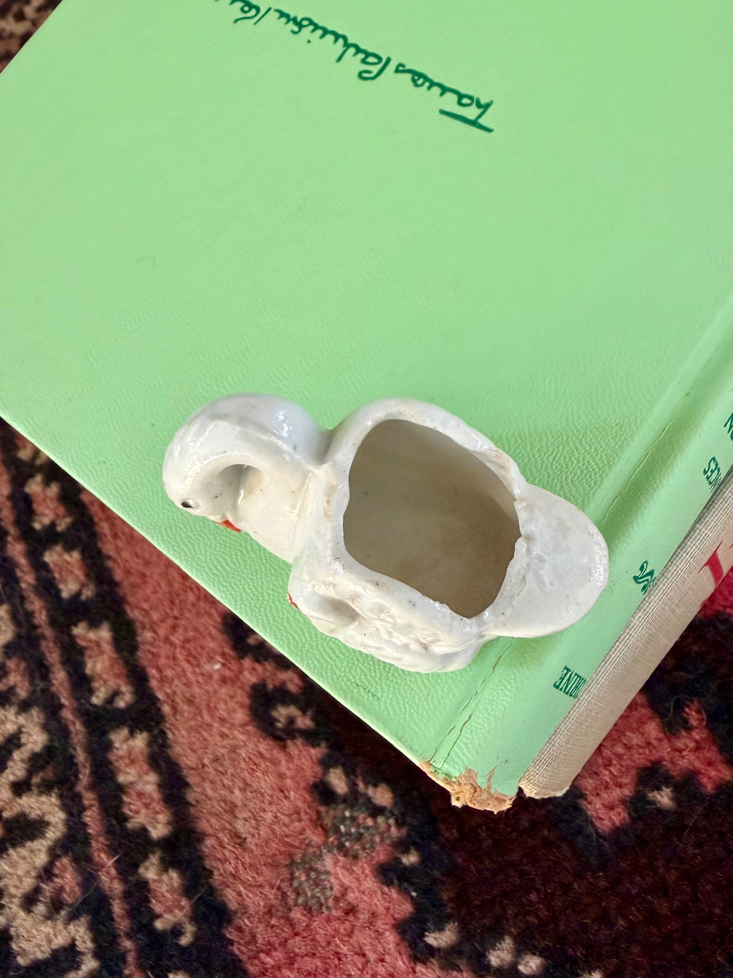 Mini Swans Figurine