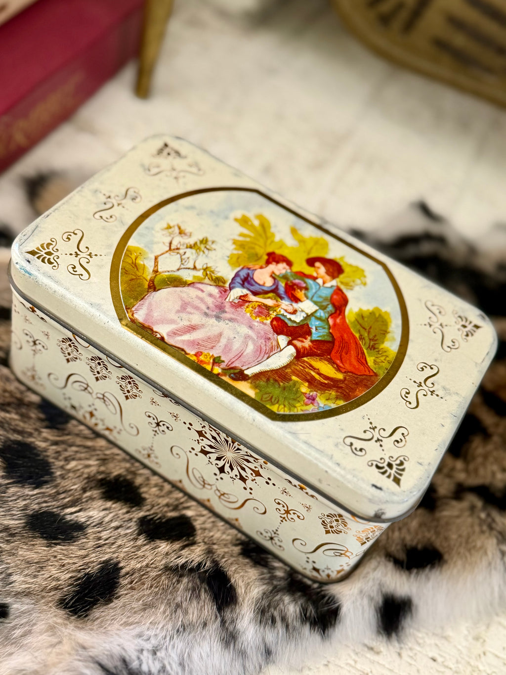 Victorian Tin