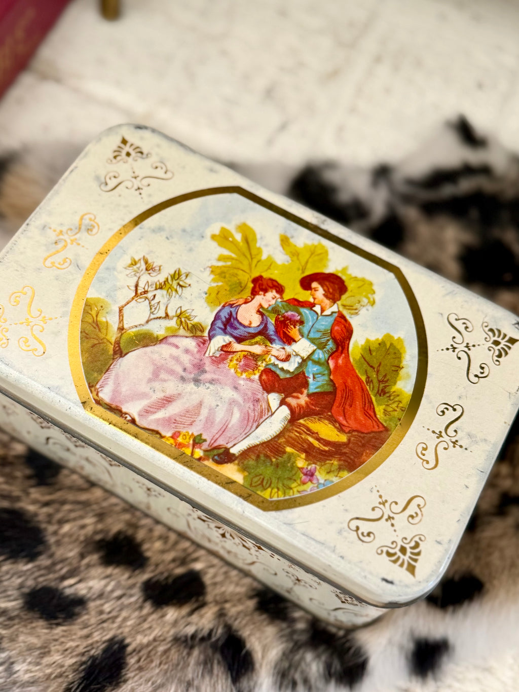 Victorian Tin